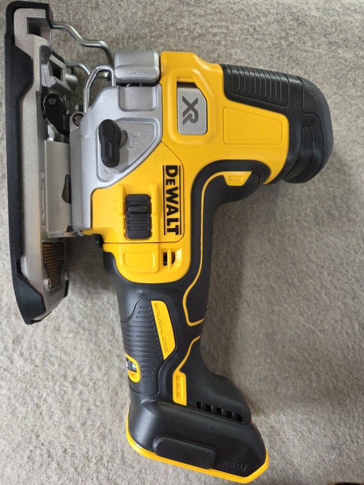 Dewalt 20XR Brushless Jigsaw Tool Only