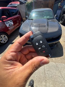 Llaves de autos / car keys and remotes