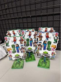 Minecraft centerpieces