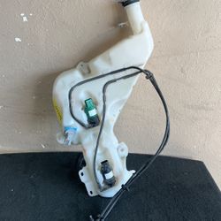 19-24 Chevrolet Chevy Blazer Windshield Wiper Fluid Resevoir Bottle 2019 2020 2021 2022 2023 2024