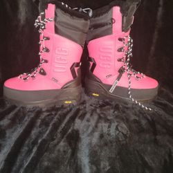 Ugg Shasta Tall Boots Women 7 Men6