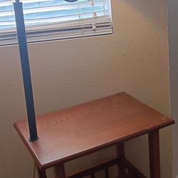 End Table With Lamp , Magazine Holder