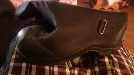 Boot for snow size 11