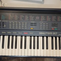 Vintage Yamaha PSR-37 Dual Voice MIDI Keyboard Synth with complex sleeper tone generator