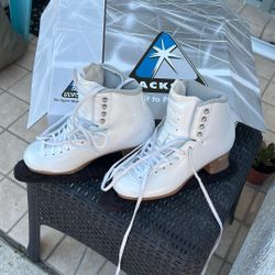 Jackson Figure Skates 6.5 B