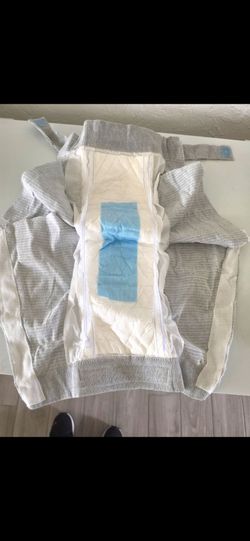 Young kids diapers, fit sisez 7 to 10..no Name brand