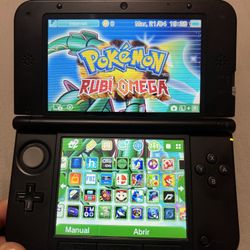 Nintendo 3ds Xl With Games And 128GB Memory Card