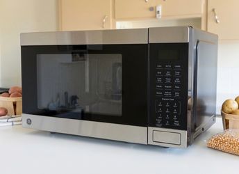 GE 4-in-1 Countertop Microwave Oven (Air Fry & Convection) – Stainless Steel