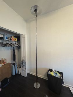 BRAND NEW DANCER POLE
