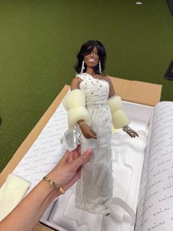 Michelle Obama Collectible Doll - Danbury Mint Collection