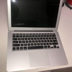 Apple Laptop 