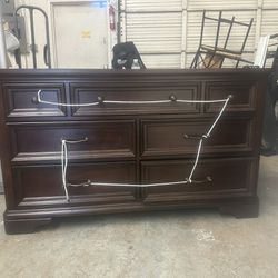 Solid Wood Dresser Incredible Condition 