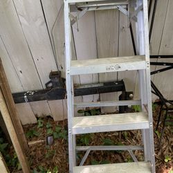 5 Foot  Ladder 