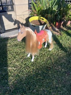 Toy horse