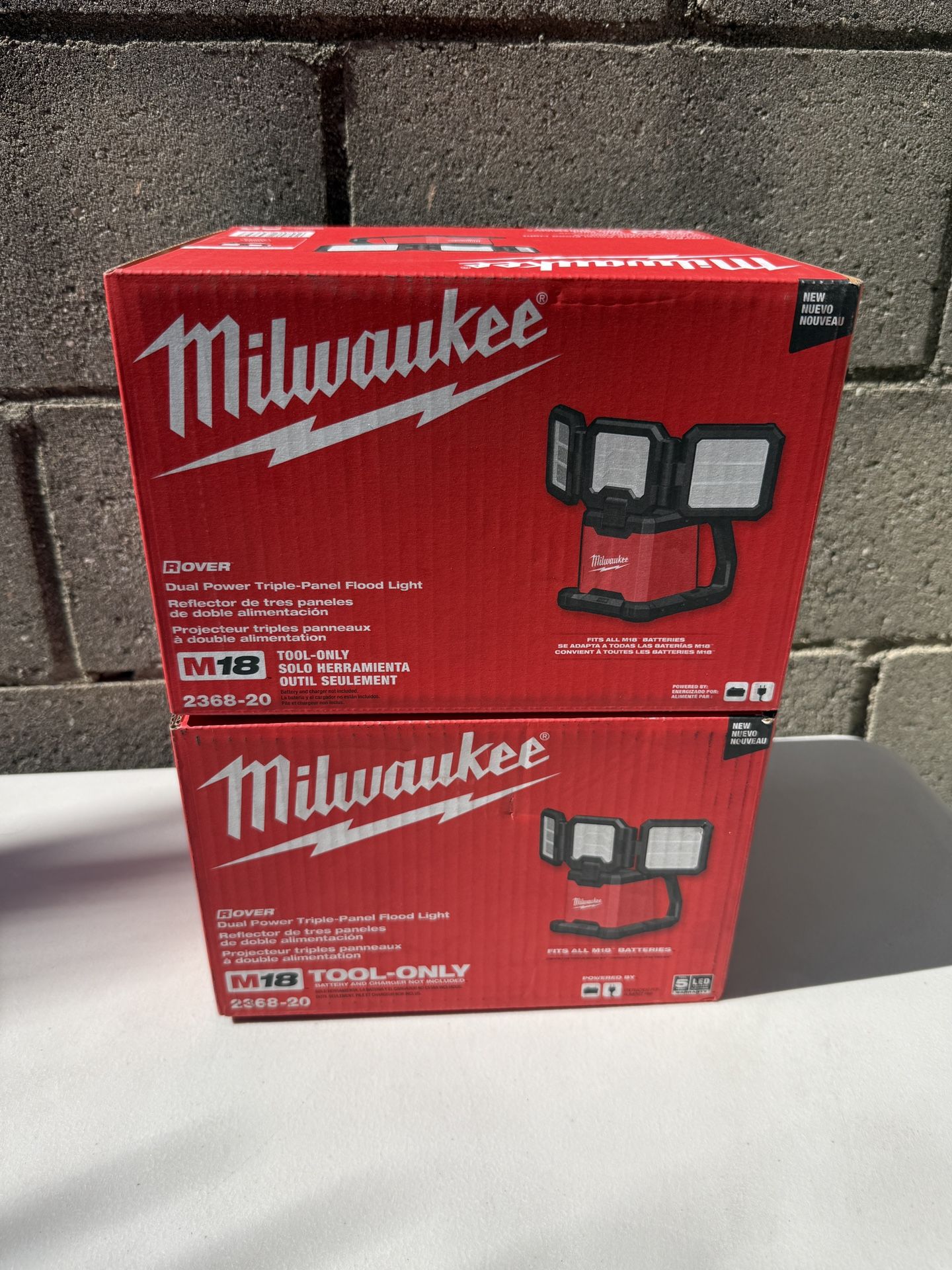 Brand New Milwaukee M18 Rover Flood Light