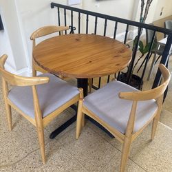 Round Wood Bistro Table + 2 Chairs – Modern Natural Finish