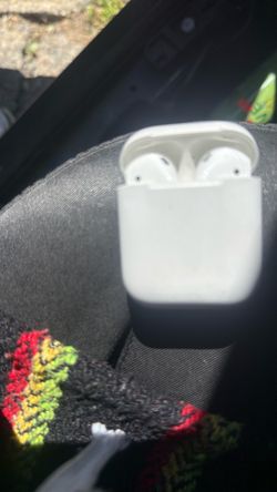 AirPods