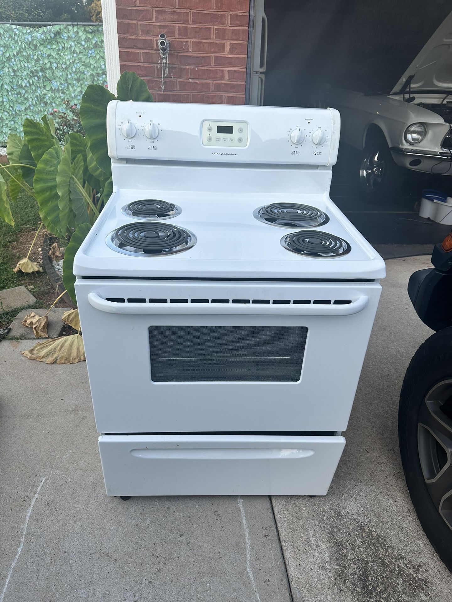Kitchen Appliances GE