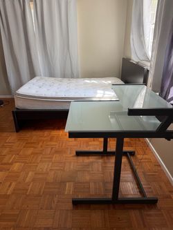 Bed set and study table