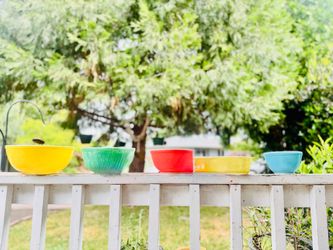 VTG PYREX MIXING BOWLS