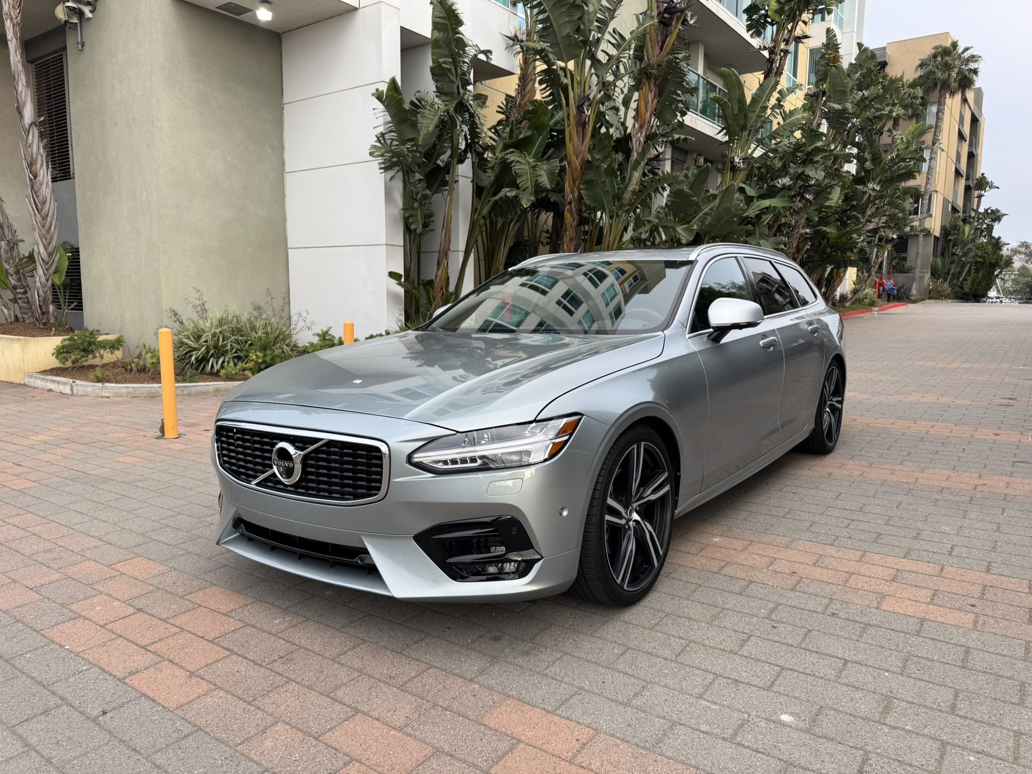 2019 Volvo V90