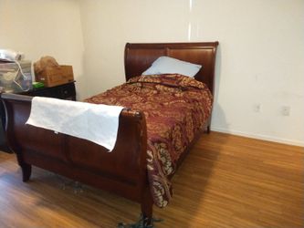 Sleigh Bed Make Offer!