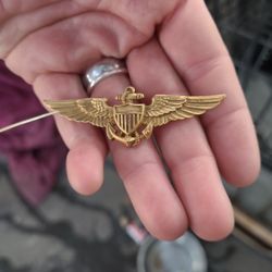 Gold Naval Aviator Wings Pendant WW11 Era