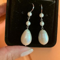 Pearl Drop Earrings
