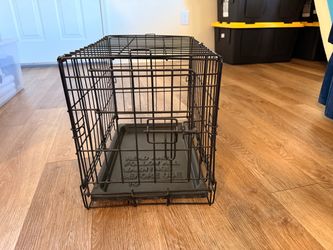 Small Black Wire Dog/Cat Crate with Tray