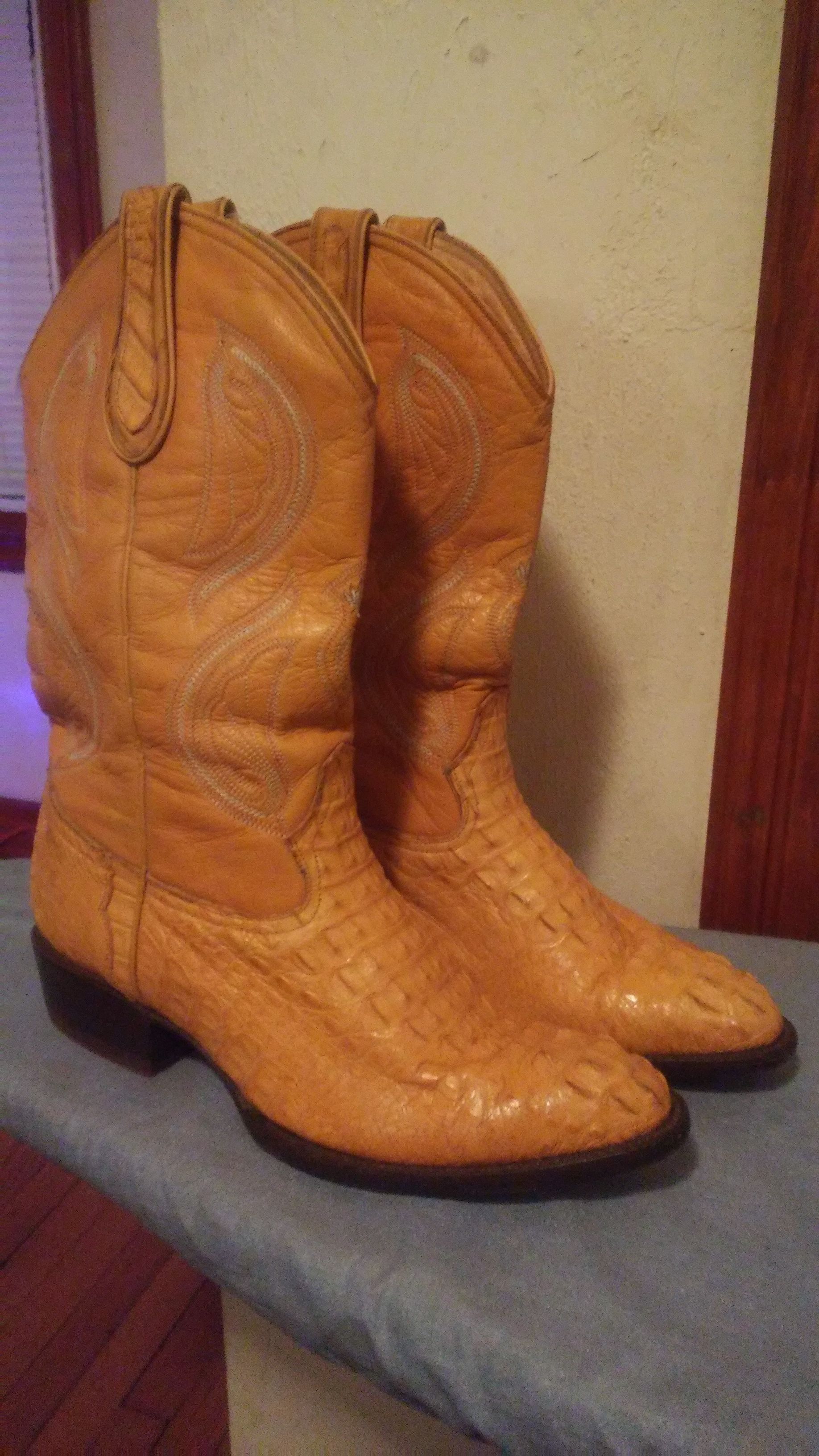 Tonny Vargas cowboy boots