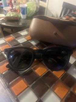 Raybans Meta AI Sunglasses