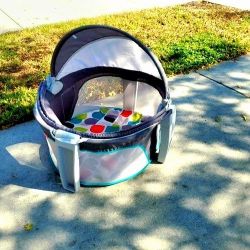 BABY OR SMALL PUPPY PLAY PEN 