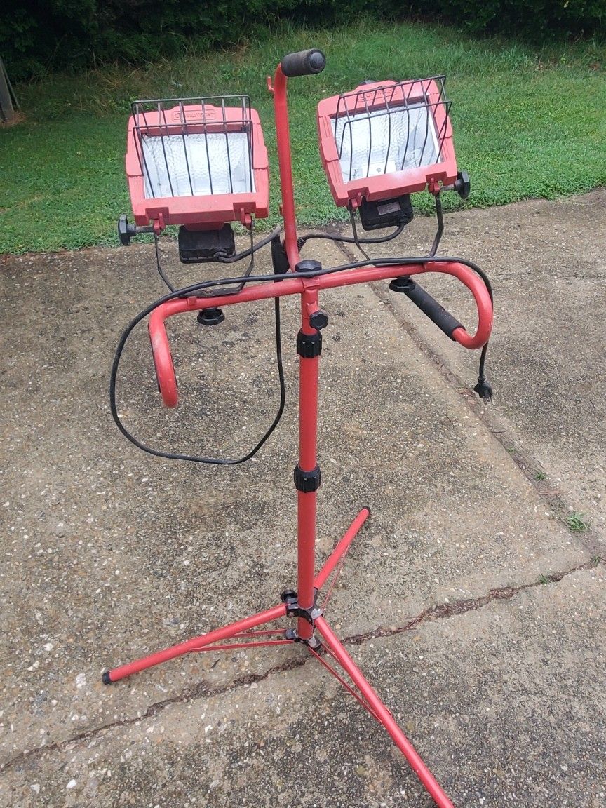 Utilitec Shop Light