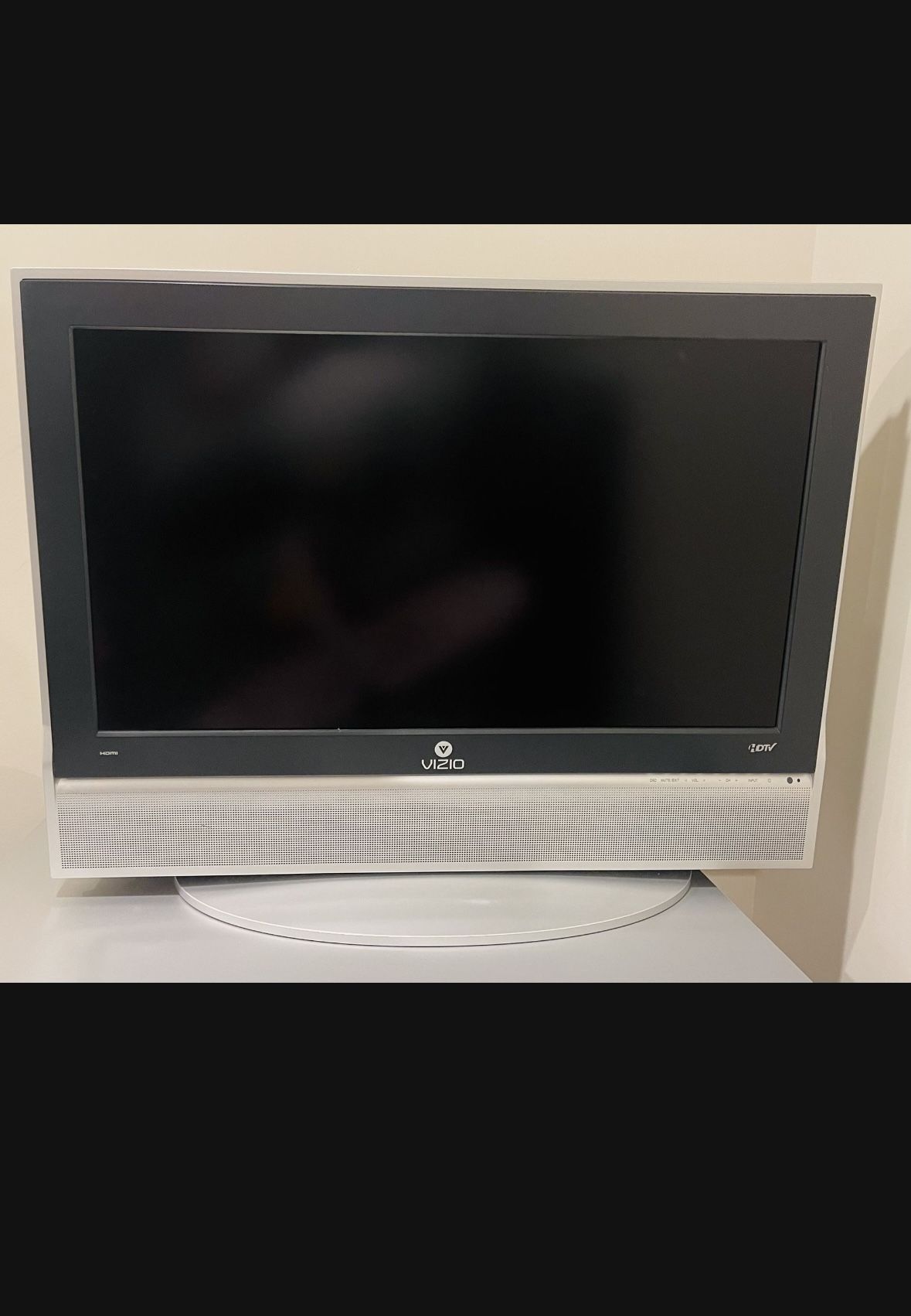 32 Inches Vizio TV