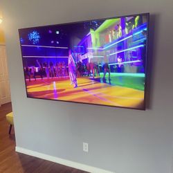 TV MOUNT