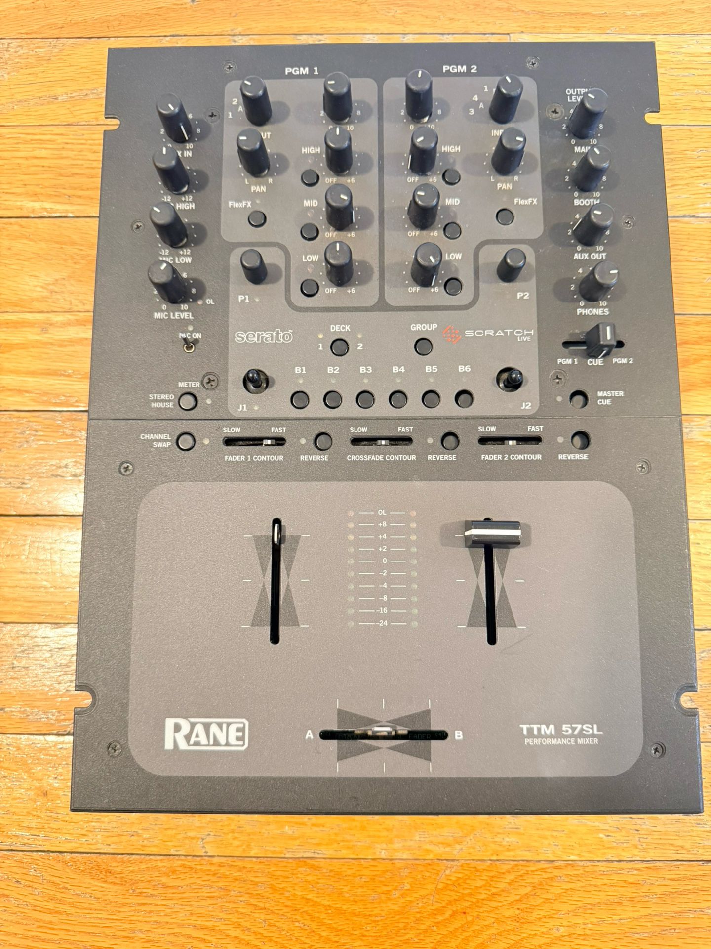 Rane TTM57 Mixer