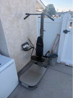 Star Trac Thruster Assisted Squat Pull-up Dip Machine