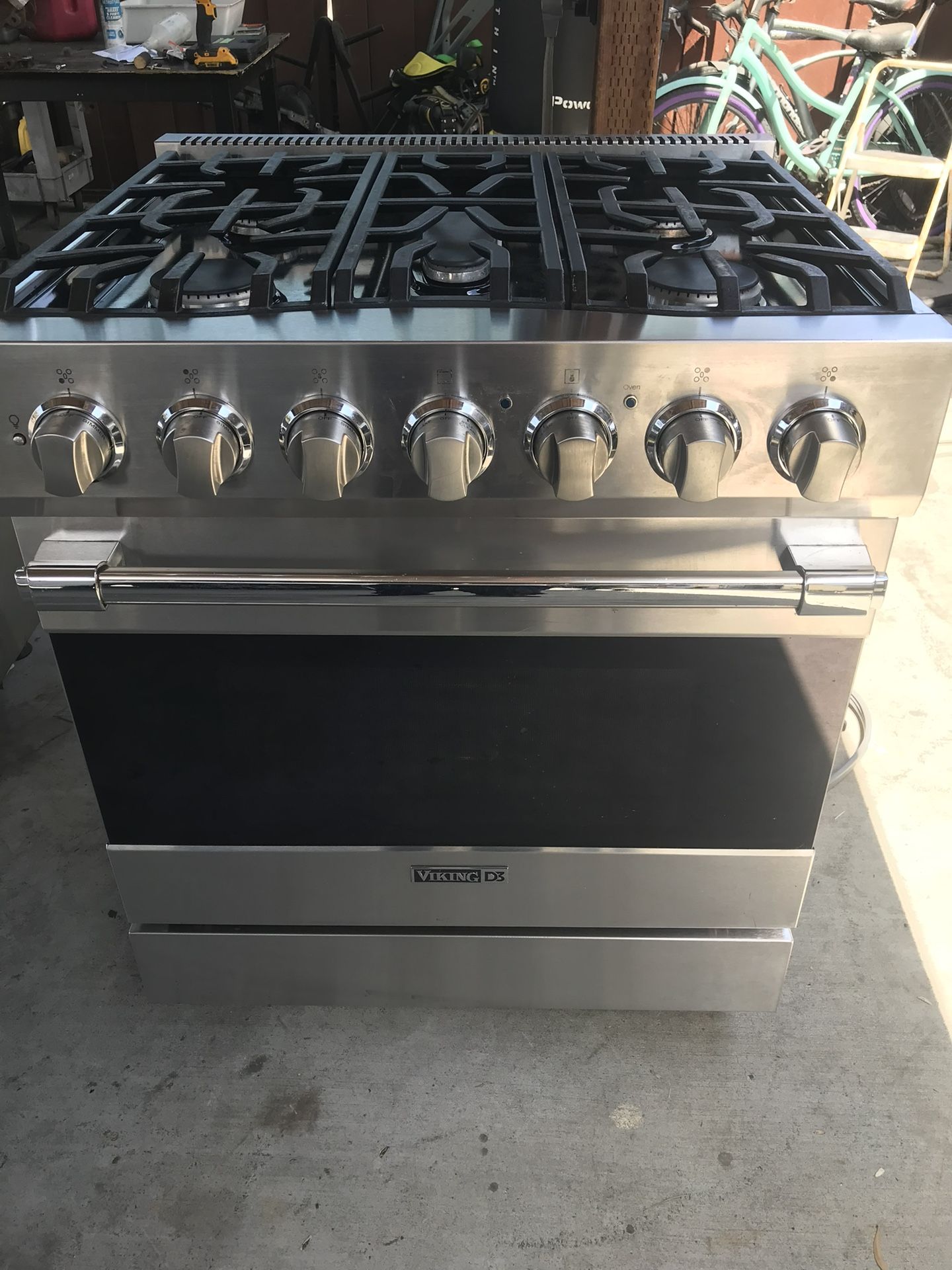 Viking D3 Professional Stove 30” DUAL