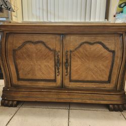 Antique Style Wooden Stand/Table with Cabinet and Drawer