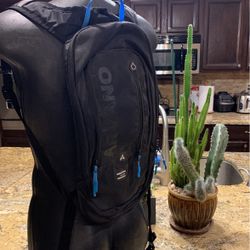 ARVANO Vioocine Backpack Daypack Mountain Biking Quality 8"x17" Waist Strap