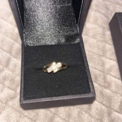 10kt gold ring 
