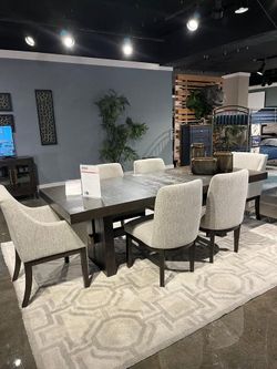 Stunning dining set offers a high-design look at a down-to-earth price