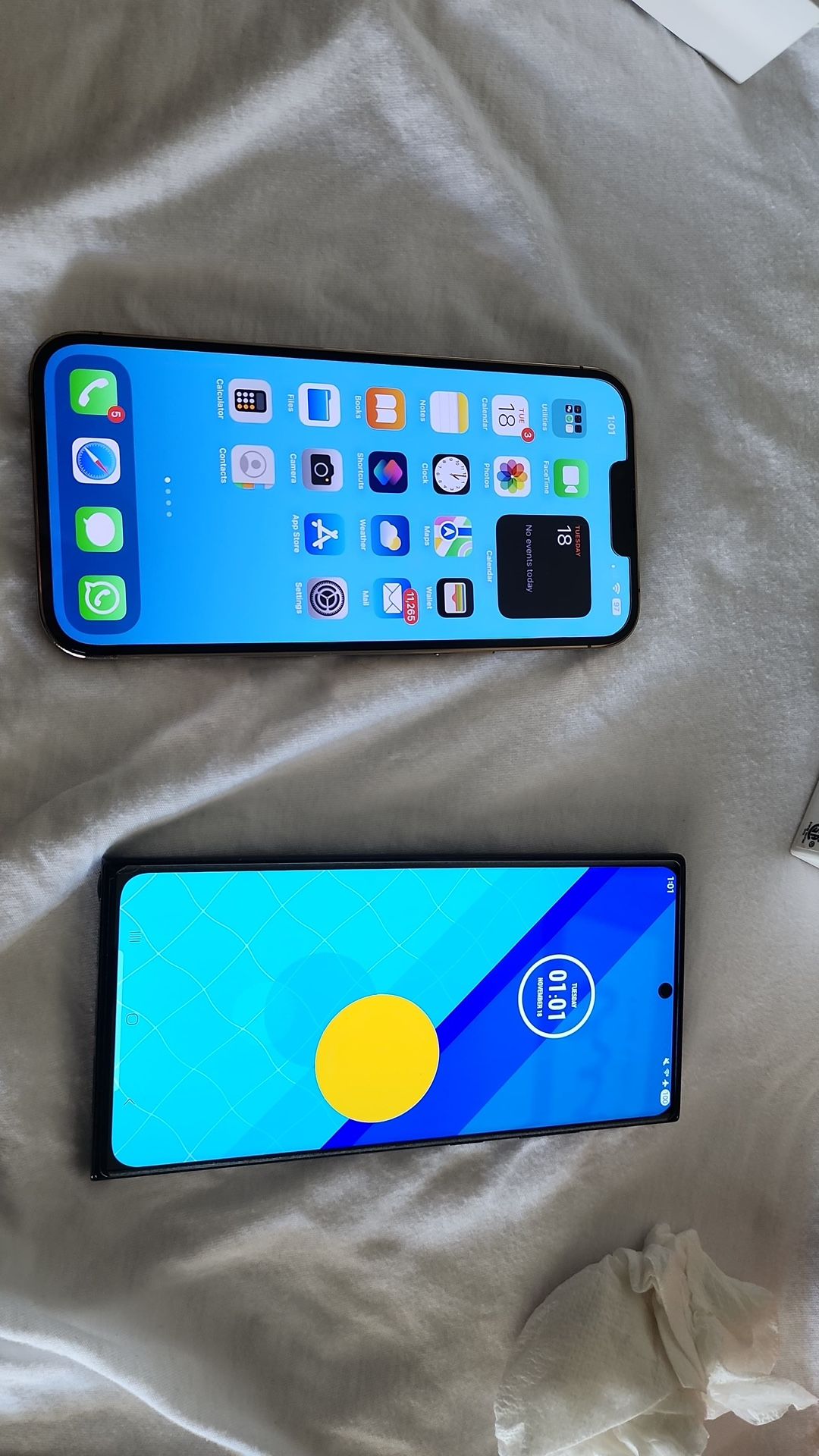 13 Pro Max ,S23 Ultra With Air Pod Pro And Pixel Bud