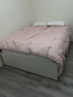 Full bed