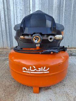 Ridgid 6 Gal. 150 PSI Air Compressor