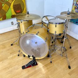 Ludwig Accent Custom Complete Drum Set 26 13 16 14” Lacquer Finish Mixed Cymbals Pdp Throne DW5000 Pedal $750 Cash In Ontario 91762. Good condition. S