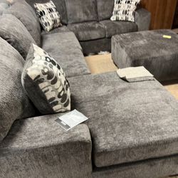 Chaise Style Nice Sectional