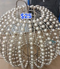 PEARL LIGHT GLOBE 
