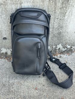 Viktos Upscale 3 Leather Slingbag