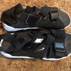 Nike Canyon Men's Black White Sport Sandals CW9704-002 Size 6